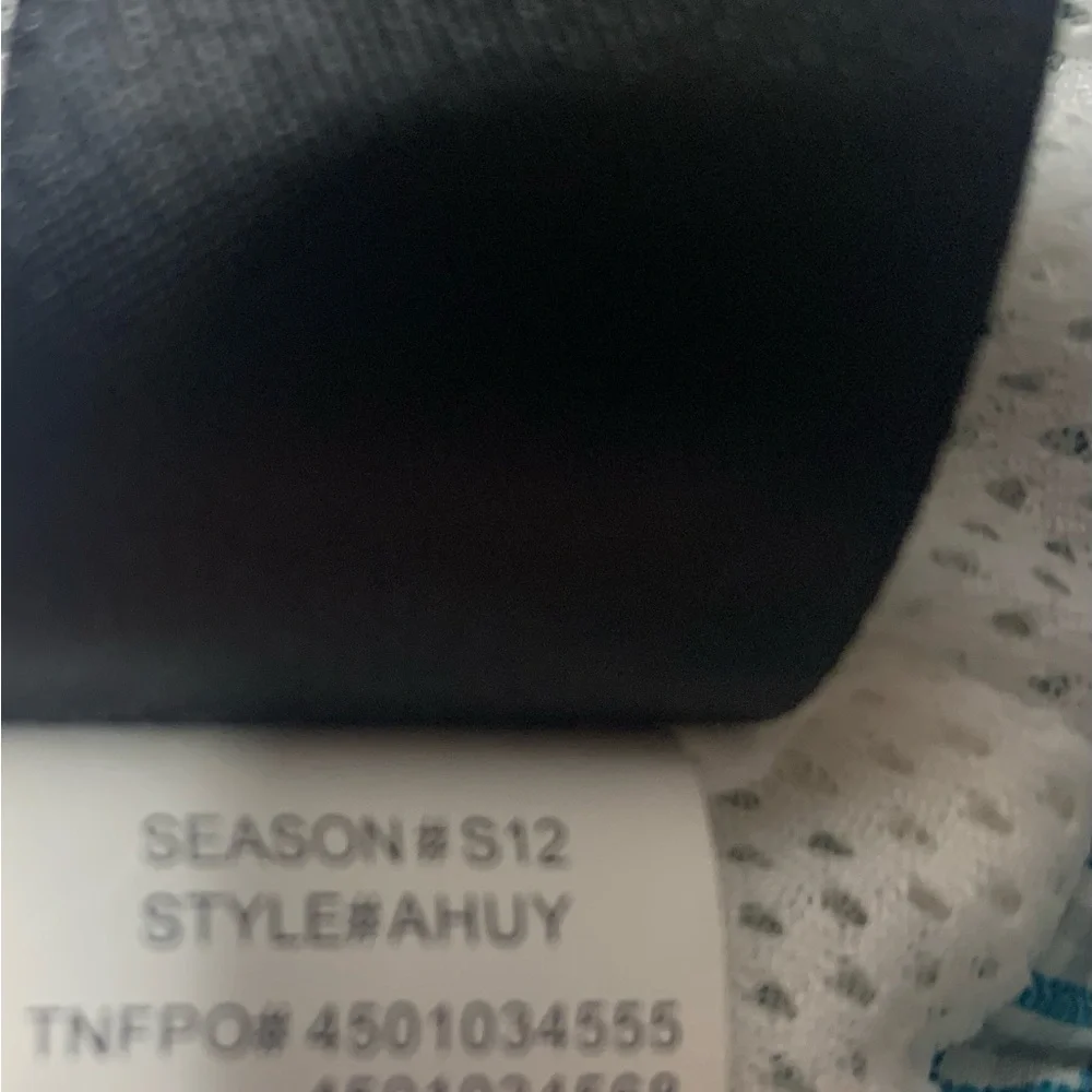 The North Face Blue and White Jacket Lightweight Design Ladies Medium - Picture 6 of 7